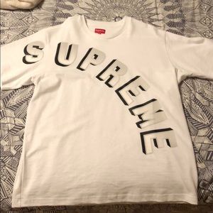 SUPREME gradient arc logo white